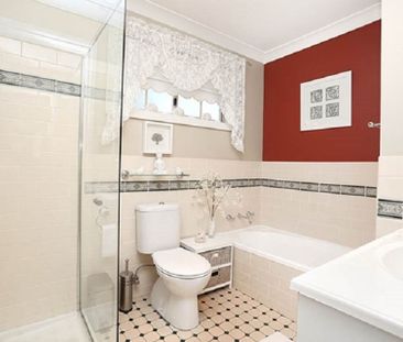 Gorgeous Hazelbrook Home Waiting for Its New Family - Photo 4