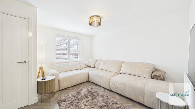 3 bedroom semi-detached house to rent - Photo 1