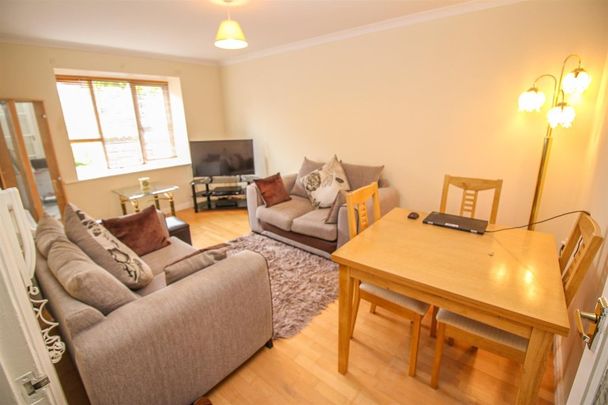 2 Bedroom Flat - Photo 1