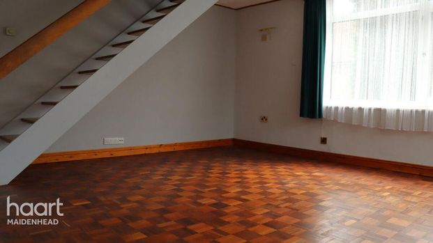 3 bedroom end of terrace house to rent - Photo 1