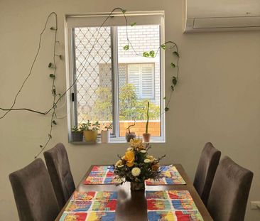 Broadbeach - Photo 1