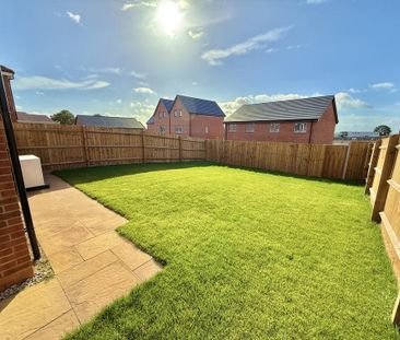 3 bedroom semi-detached house to rent - Photo 3