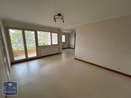 Location Appartement 4 pièces 97m² LAVAL 53000 - Photo 3