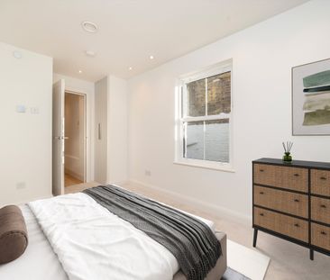 Shepherds Bush Road, W6, London - Photo 2