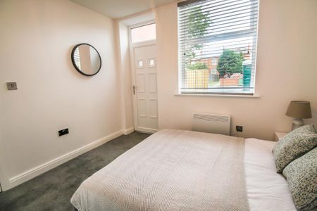 2 bedroom apartment to rent - Photo 4