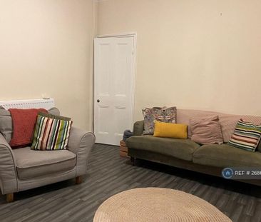 2 bedroom terraced house to rent - Photo 3