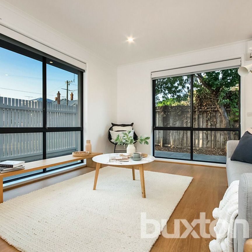 East Geelong Living! - Photo 1