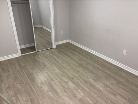 For Lease - 992 Ridge Valley Drive Unit# Basement Room, Oshawa, Ontario - Photo 5