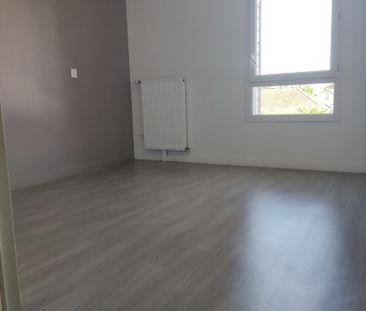 Location Appartement 3 pièces 66m² - Photo 3