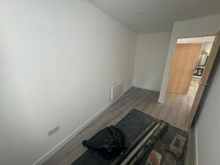 2 bedroom flat to rent - Photo 2
