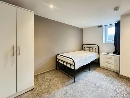 5 bedroom house to rent - Photo 2