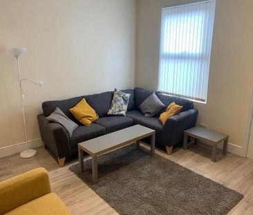 5 bedroom house to rent - Photo 2