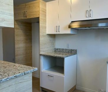 Superbe 4 1/2 Boul du Mi-Vallon fraîchement rénové - Photo 3