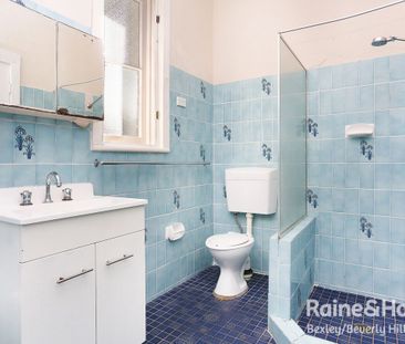 2 BEDROOM HOME IN THE HEART OF CAMPSIE! - Photo 3