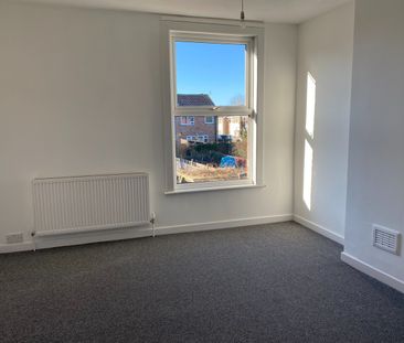 3 Bed Terraced House, Leonard Street, NG6 - Photo 1