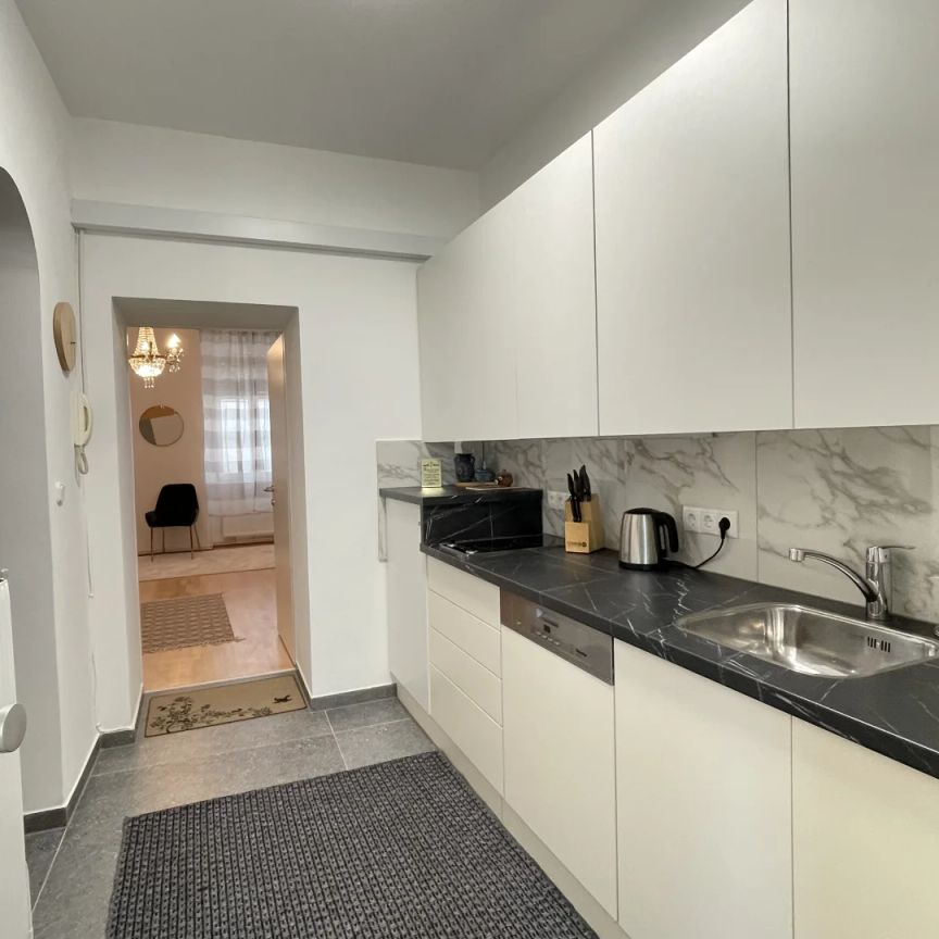 Furnished apartment on short time * ALL-IN RENT * - Foto 1