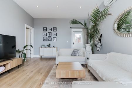 For Lease - 42 Logan Avenue Unit# Coach, Toronto, Ontario - Photo 2