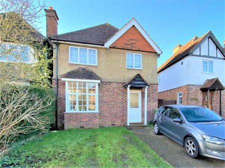 4 bedroom semi-detached house to rent - Photo 2