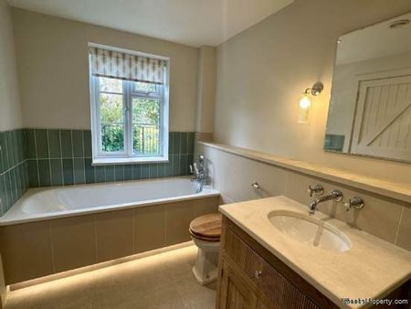 3 bedroom property to rent in Wincanton - Photo 4