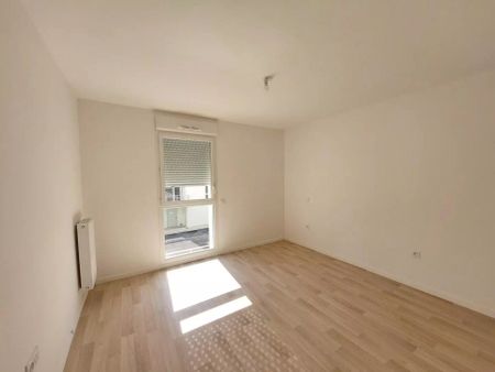 location Appartement T3 DE 61.57m² À JOUE LES TOURS - Photo 4
