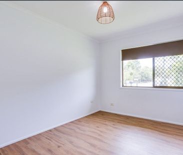 Spacious Home in the Best Street in Rochedale South - Photo 2