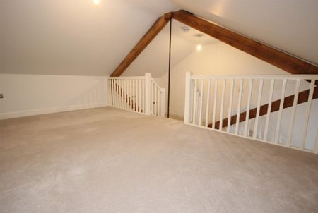 2 bed Flat for let - Photo 5