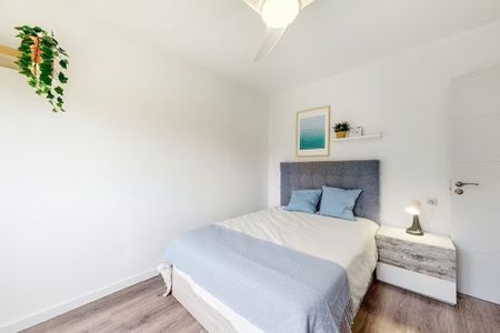 Carrer del Monestir de Poblet, Valencia, Valencian Community 46015 - Photo 4