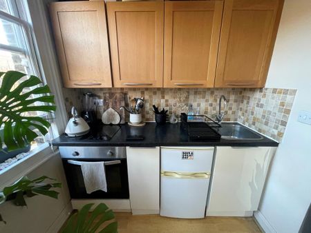 Studio to rent - Photo 5