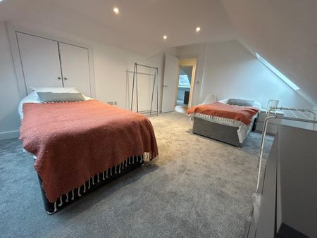 2 Bed Flat, Station Road, NW4 - Photo 3