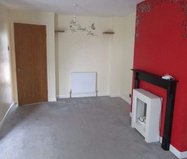 3 bedroom detached house to rent - Photo 2