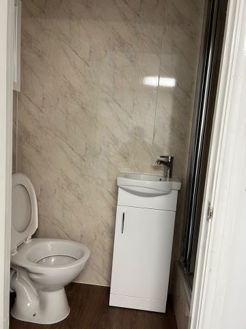 1 Bed Flat, Bowes Road, N13 - Photo 2