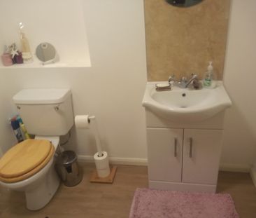 2 Bed Flat, Myreside Court, EH10 - Photo 3