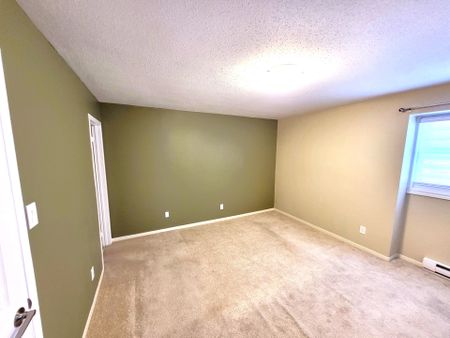 For Lease - 7 Harness Lane Unit# C, Kanata, Ontario - Photo 3