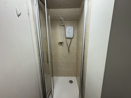 Fourth Avenue, Tang Hall - P1887 - Photo 5