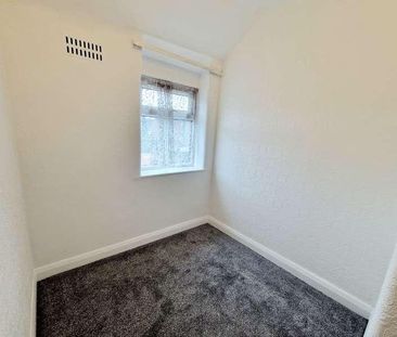 Connington Avenue, Manchester, M9 - Photo 6