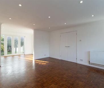 4 bedroom semi-detached house to rent - Photo 1
