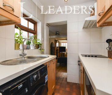 2 bedroom terraced house to rent - Photo 4