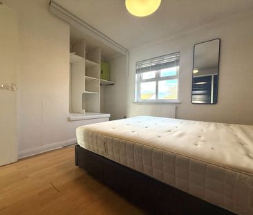 Foster Drive, Penylan - Photo 4