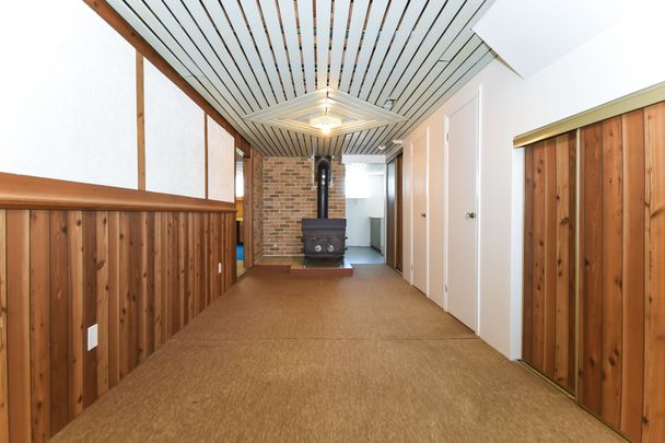 For Lease - 1867 Kingsdale Avenue, Blossom Park - Airport and Area, Ontario - Photo 1