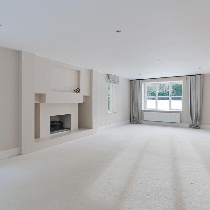 5 bedroom detached house to rent - Photo 1