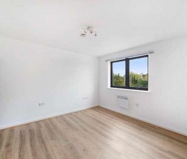 Hirst Crescent, North Wembley, HA9 - Photo 4