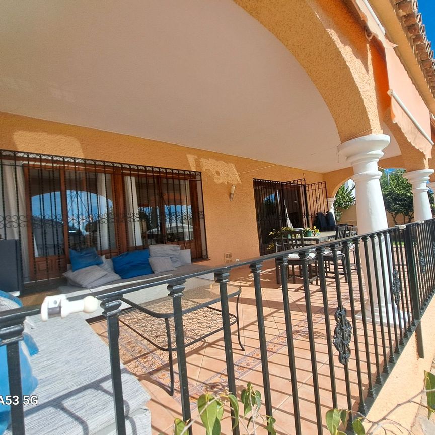 Casa o chalet de alquiler en Calle Melocotón, 66, El Rosario - Ricmar - Photo 1