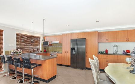 Peaceful Family Haven with Space, Comfort and Scenic Surroundings! - Photo 4