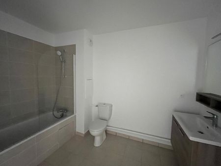 location Appartement T3 DE 60.5m² À BOBIGNY - Photo 3