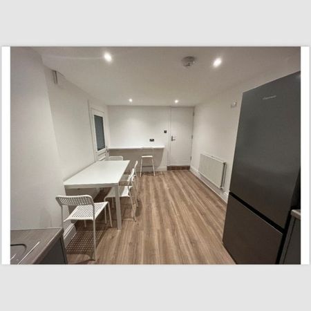 Alverstone Road, L18 1HD ***ROOM LET*** - Photo 5