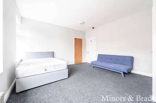 1 bedroom flat to rent - Photo 1