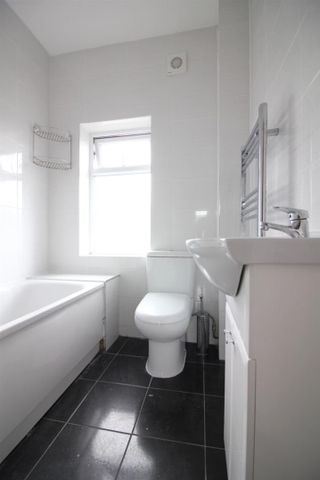 Shakespeare Avenue, Hayes - Photo 5