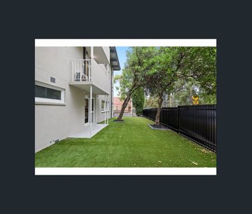 4/44 Gatehouse Street, Parkville, Vic 3052 - Photo 2