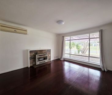 Charming Family Home - Photo 2