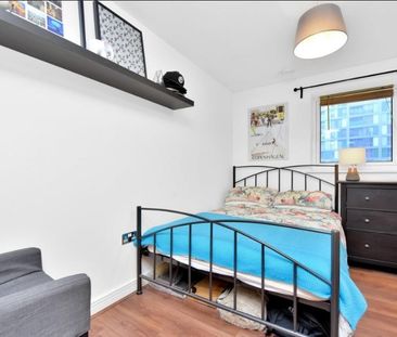2 Bed Flat, Central House, E15 - Photo 4